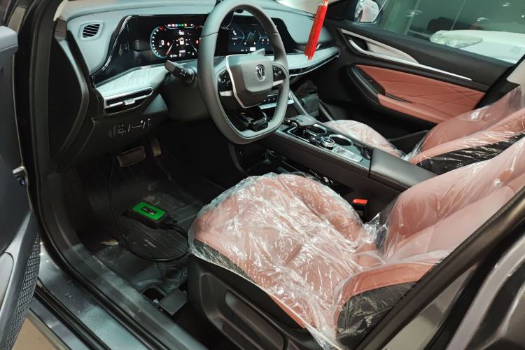 Used CHANGAN Eado 2025 PLUS 1.4T Dual-Clutch High-Energy Version
