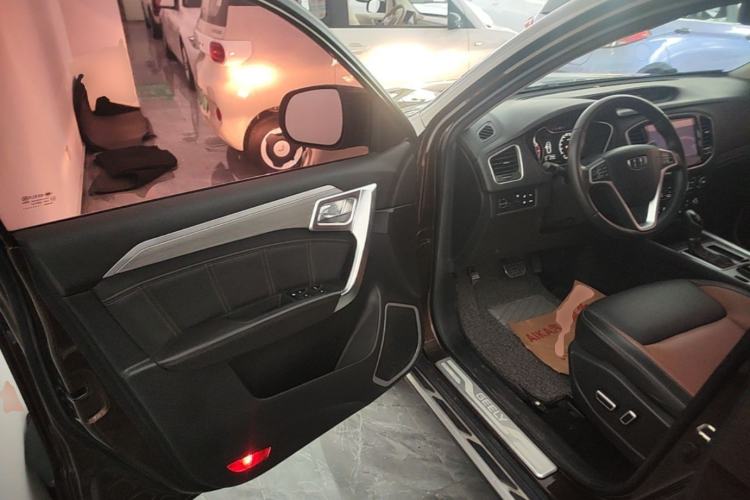 Used Geely Auto Vision X6 2016 1.3T CVT Flagship Model
