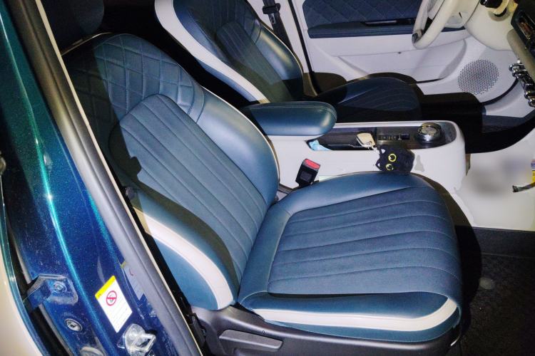 Used ORA Good Cat 2021 400km Standard Range Athena Edition Lithium-Ion Battery Right Front Seat