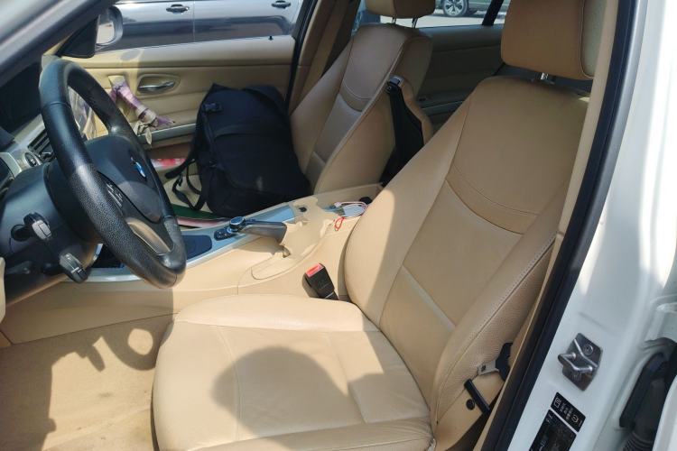 Used BMW 3 Series 2010 320i Luxury Model Left Front Seat