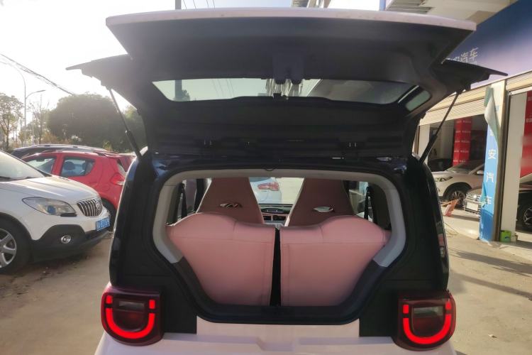 Used Chery QQ Ice Cream 2022 170km Sundae Phosphate Lithium-Ion
