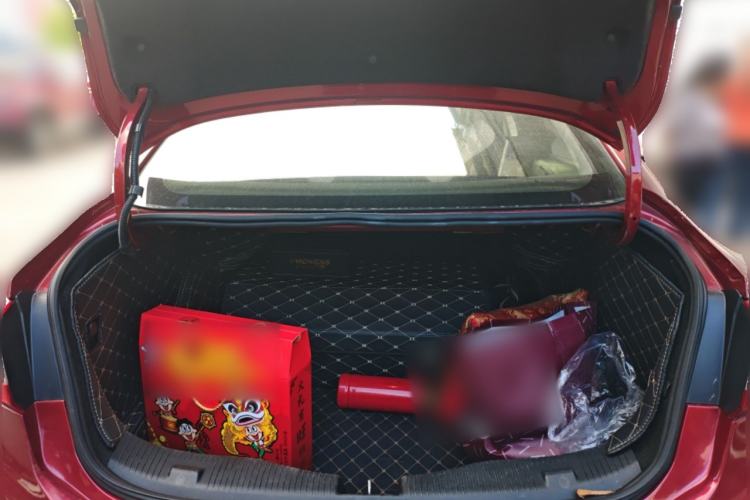 Used Chevrolet Cruze 2017 1.5L Automatic Pioneer Sunroof Edition Trunk