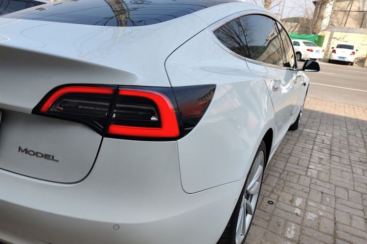 Used Tesla Model 3 2019 Standard Range Rear-Drive Upgraded Version Right Rear Taillight