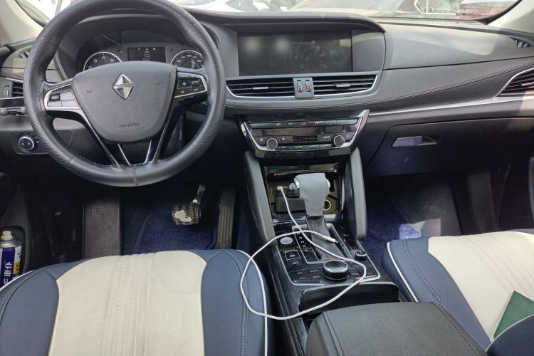 Used BORGWARD BX7 2016 28T Four-wheel Drive Luxury Edition 5 Seats
