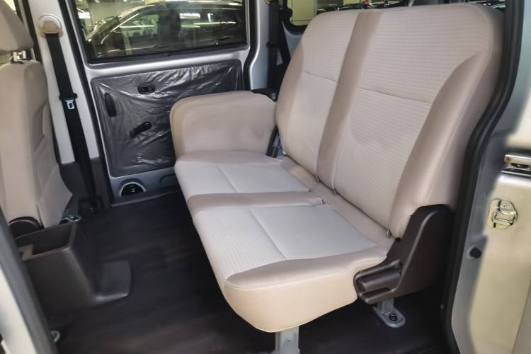 Used Wuling Hongguang V 2019 1.5L Jingqu Version China VI LAR