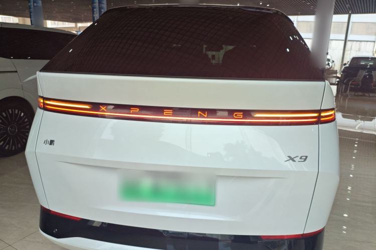 Used XPeng X9 2025 740 Ultra-Long Range Max
