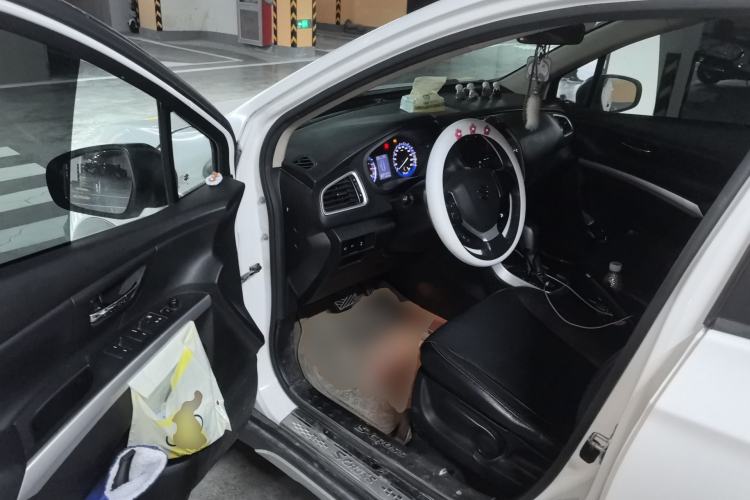 Used Suzuki S-Cross 2014 1.6L CVT Two-Wheel Drive Elite Version Driver Seat