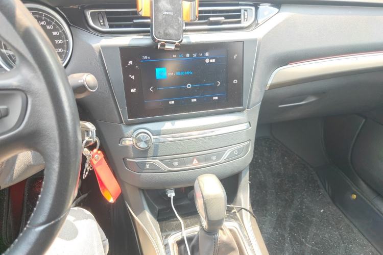 Used Peugeot 408 2016 1.6T Automatic Luxury Edition Audio And AC Panel