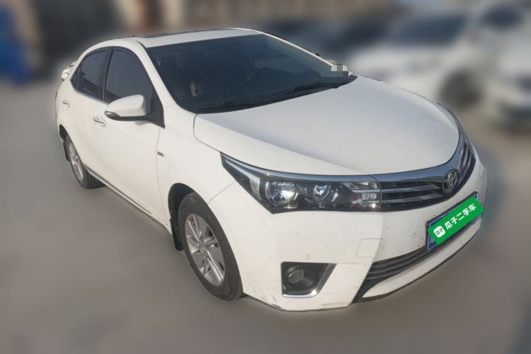 Used Toyota Corolla 2014 1.6L CVT GL-i Front Right 45 Deg