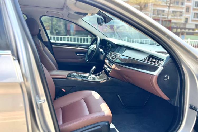 Used BMW 5 Series 2014 525Li Leading Model