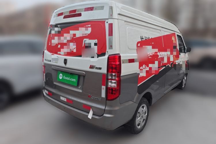 Used Jinbei New Hiace X30L 2023 1.5L Wealth Edition Van 2/5-Seater Air-Conditioned Model SWC15M