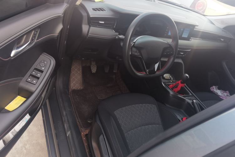 Used Roewe i5 2023 1.5L Manual Comfort Edition
