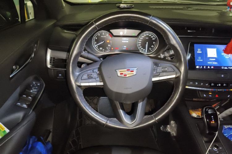 Used Cadillac XT4 2020 28T Two-Wheel-Drive Leading Version