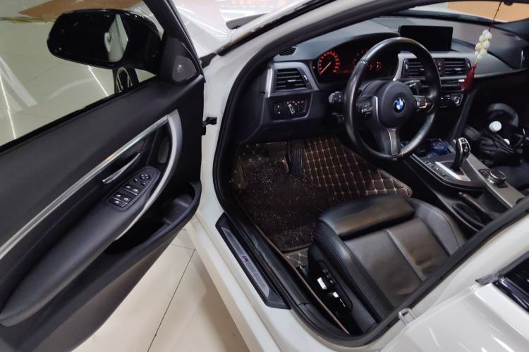 Used BMW 3 Series 2019 320i M Sport Night Edition
