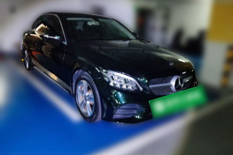 Used Mercedes-Benz C-Class 2019 Restyled C 260 L Sport Edition Front Right 45 Deg