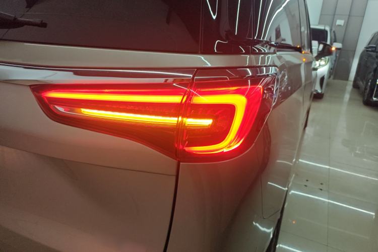 Used Buick GL8 2022 ES Landtrek 653T Luxury Edition
