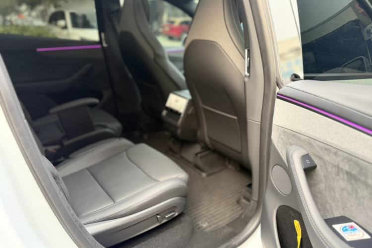 Used Tesla Model Y L 2025 Model Long-Range All-Wheel-Drive Version