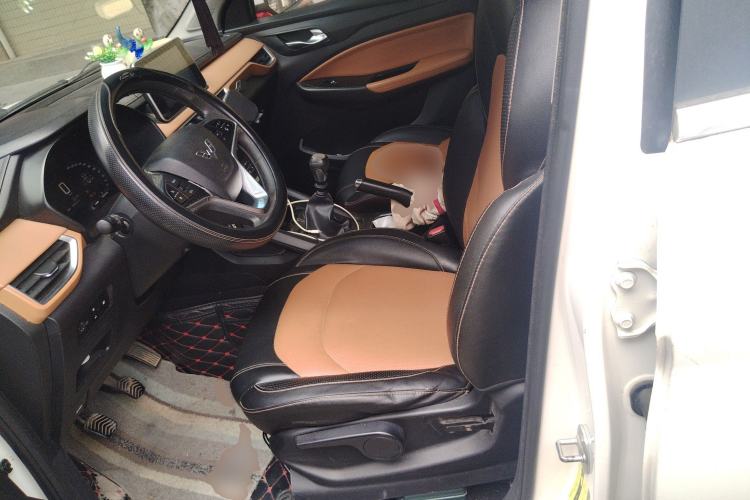 Used Wuling Hongguang S3 2018 1.5T Manual Luxury Model China V Standard