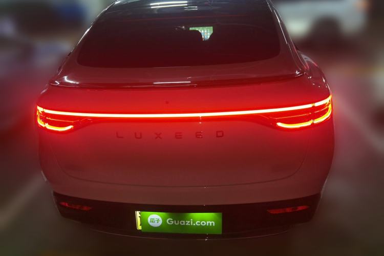 Used Hima Luxeed R7 2024 All-Electric 736 km Ultra