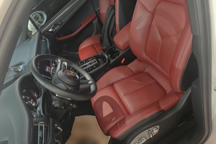 Used Porsche Macan 2024 Macan 2.0T