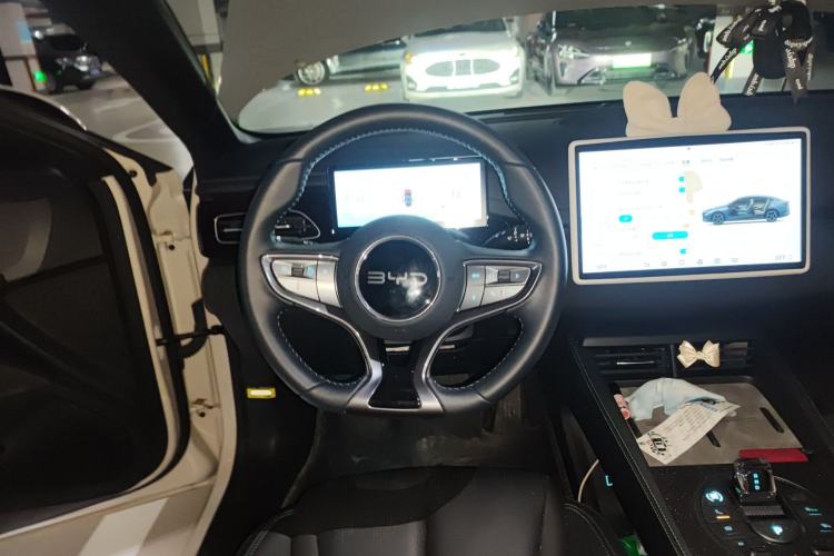 Used BYD Seal 06 New Energy 2024 DM-i 120KM Luxury Model Steering Wheel