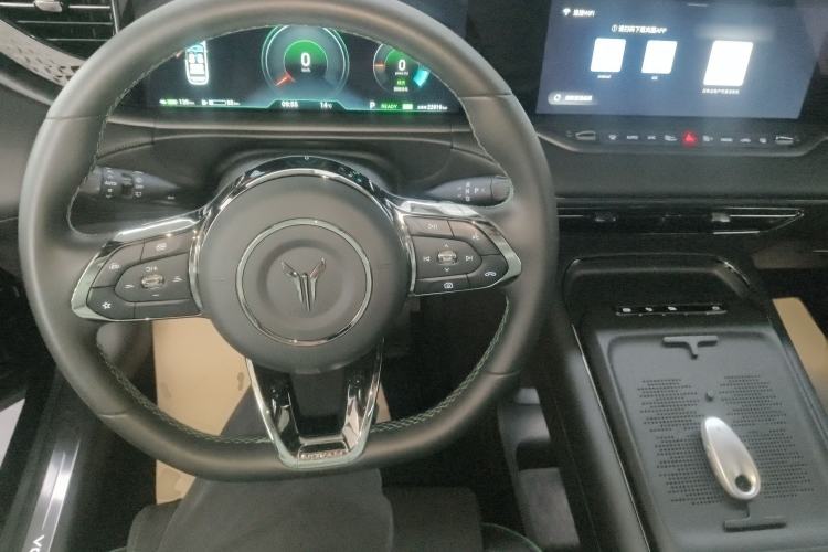 Used VOYAH FREE 2025 318 318 km Rear-Drive Touring Edition Steering Wheel