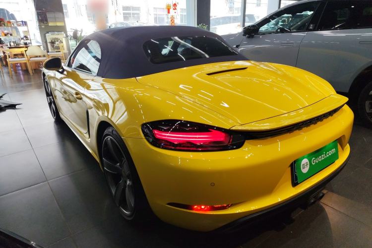 Used Porsche 718 2022 Boxster 2.0T Exterior 2