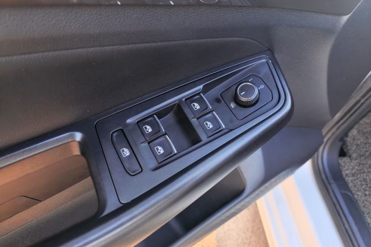 Used Volkswagen Bora 2019 1.5L Manual Comfort Version
