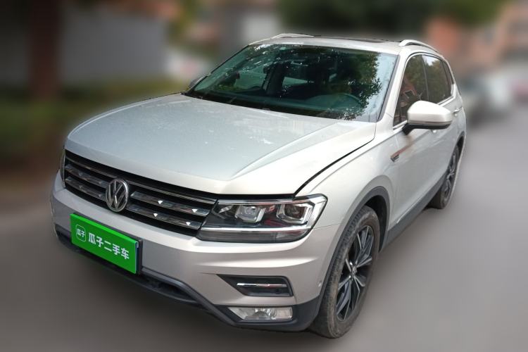 Used Volkswagen Tiguan L 2019 330TSI Automatic Two-Wheel Drive Smart Luxury Version China VI Standard