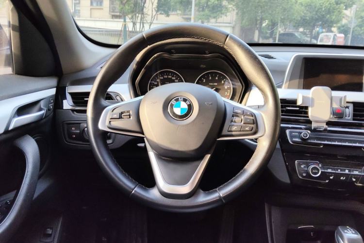 Used BMW X1 2016 sDrive18Li Premium Edition
