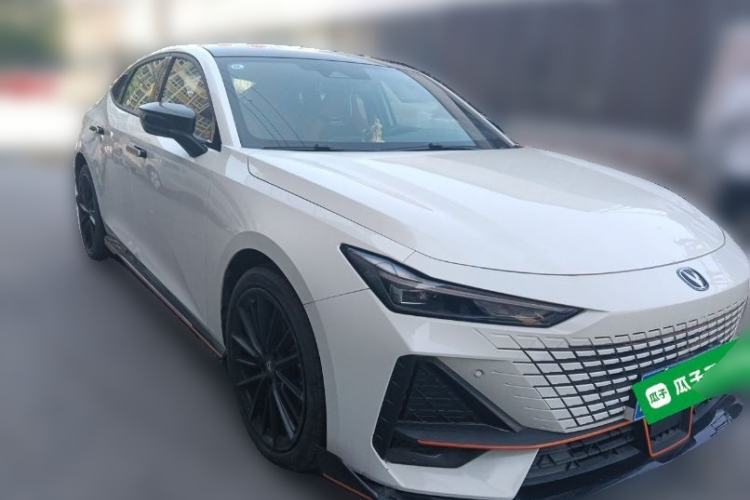 Used CHANGAN UNI-V 2023 1.5T Sport Edition

