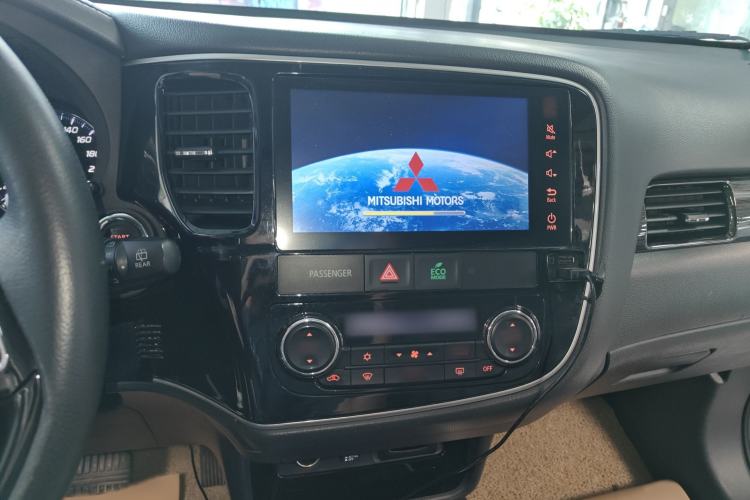 Used Mitsubishi Outlander 2018 2.4L 4x4 Luxury Edition 7-Seater