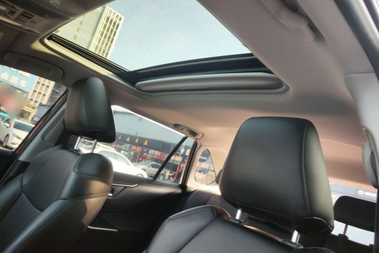 Used Toyota RAV4 2023 2.0L CVT Two-Wheel Drive Fashion Edition