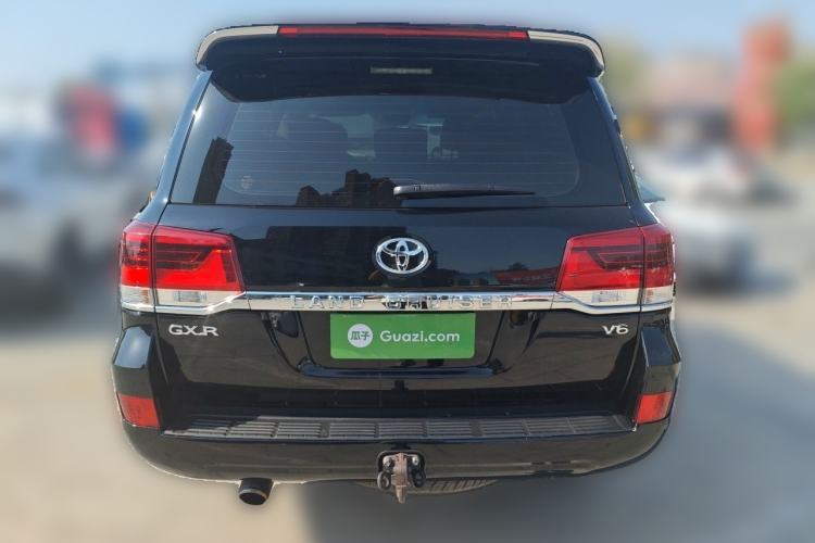 Used Toyota Land Cruiser 
