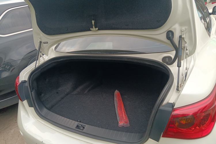 Used Infiniti Q50L 2016 2.0T Ambition Edition Trunk