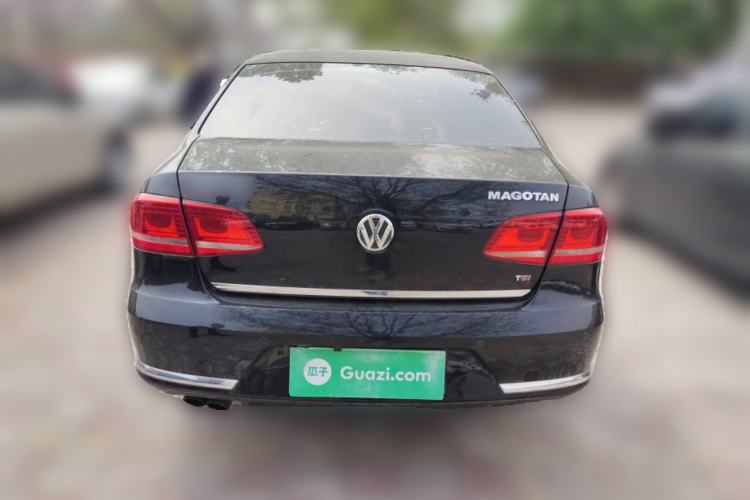 Used Volkswagen Magotan 2012 Revised 1.8TSI Luxury Version Rear