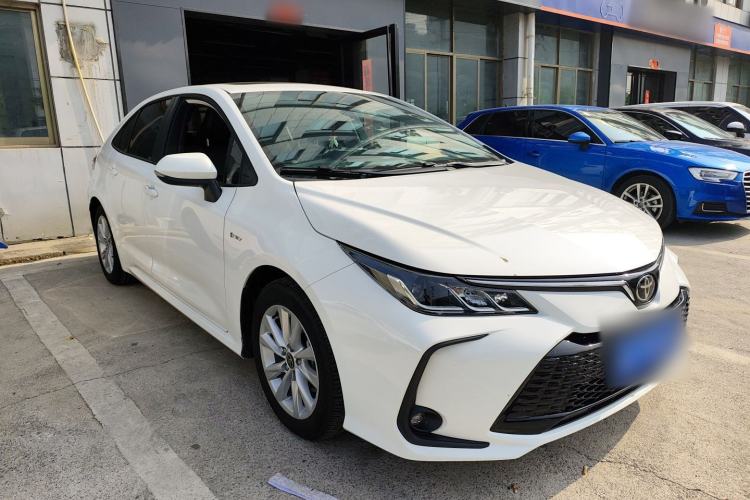 Used Toyota Corolla 2024 1.8L Smart Electric Hybrid Dual-Engine Elite Edition Front Right 45 Deg