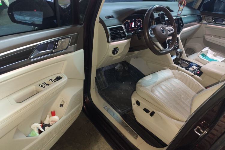 Used Volkswagen Viloran 2020 330TSI Luxury Edition