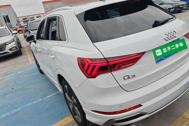 Used Audi Q3 2021 35 TFSI Fashion Dynamic Model
