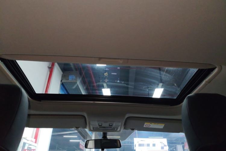 Used Toyota RAV4 2016 2.0L CVT Two-Wheel Drive Fashion Edition China V Standard