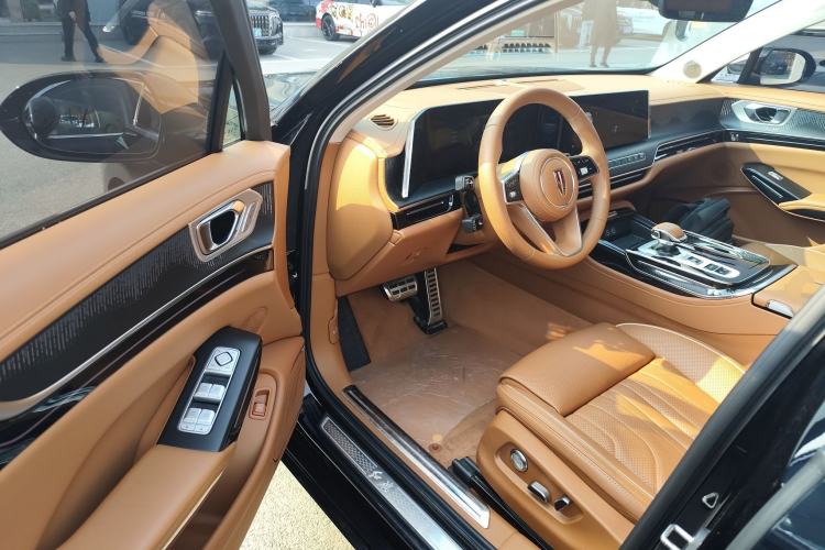 Used Hongqi H9 2024 2.0T Qixiang Luxury Business Edition