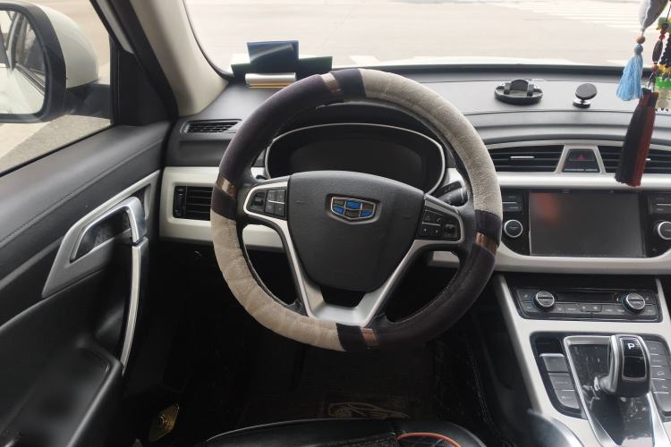 Used Geely Auto Emgrand X7 Sport 2020 1.8TD DCT Two-Wheel Drive Smart Connect 4G-Enabled Version
