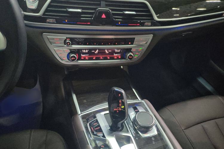 Used BMW 7 Series 2016 730Li Leading Model
