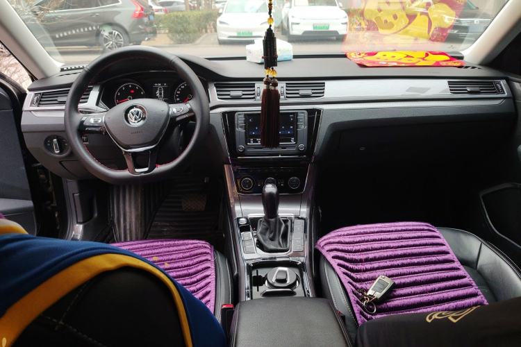 Used Volkswagen Passat 2017 330TSI DSG Luxury Edition
