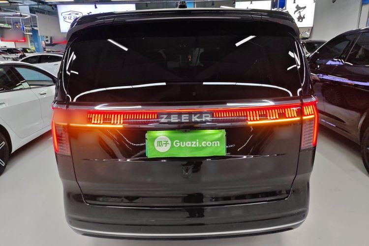 Used Zeekr 009 2022 WE Edition

