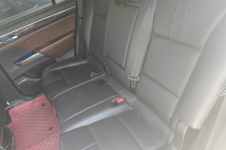 Used GAC Trumpchi GS8 2017 320T Two-Wheel Drive Luxury Smart Connectivity Version (7 Seats)
