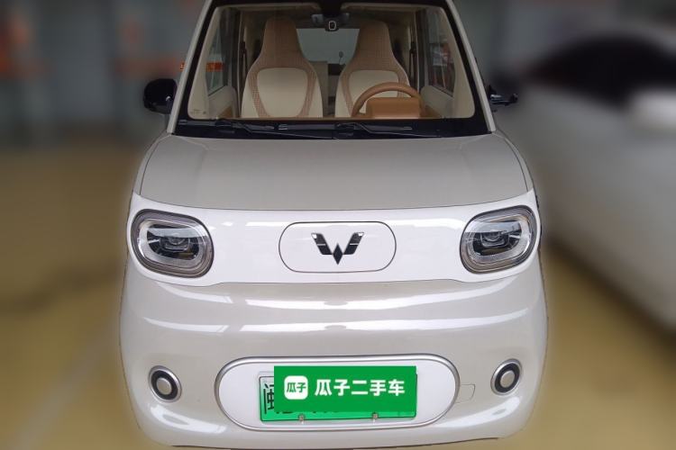 Used Wuling Hongguang MINIEV 2024 3rd Generation 215km Youth Edition Front
