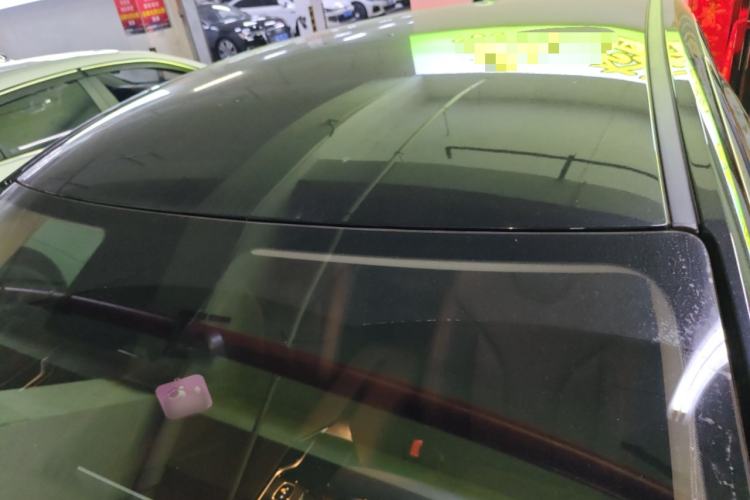 Used Hongqi E-QM5 2022 431 km Charge & Enjoy Edition Roof