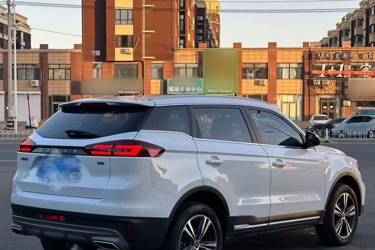 Used Geely Auto Emgrand X7 Sport 2022 1.8TD DCT Zhiya Trim
