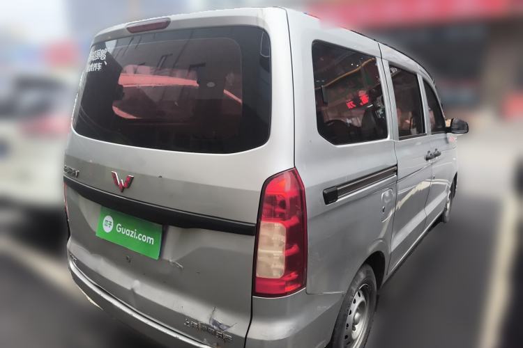 Used Wuling Hongguang V 2019 1.5L Standard Version China VI LAR
